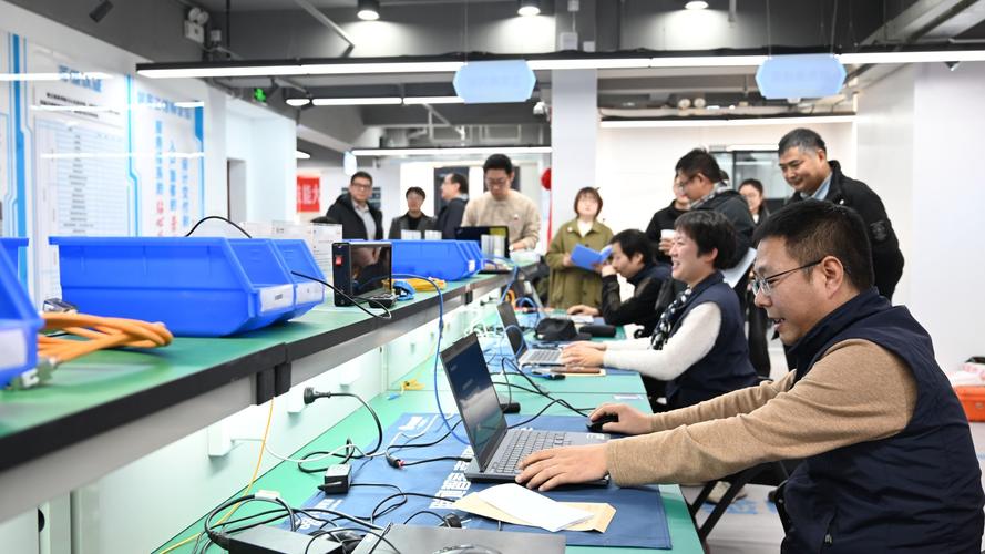 智慧賦能，匠心護航——記“高效運維，匠心服務”校園網絡運維技能大賽圓滿落幕